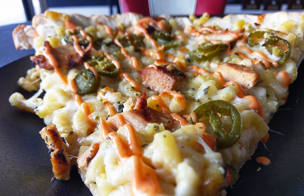 Jalapeno Parmesan Mac Cheese Slice 3
