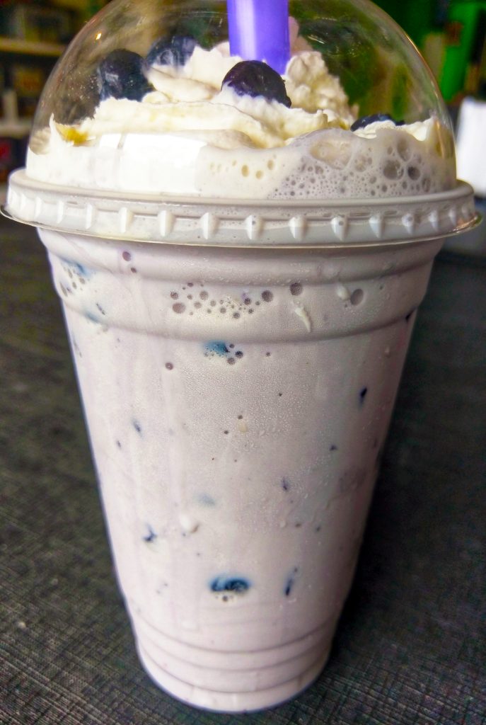 FREE Blueberry Shake at Frato's Culinary Kitchen in Schaumburg! 1 IMAG5454 01 updated