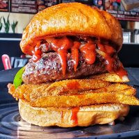 Dinner & Fights! Maximus & Frato's!