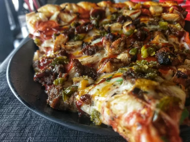 Chuck Norris Texas Roundhouse Pizza, a past Frato’s specialty pizza in Schaumburg, IL