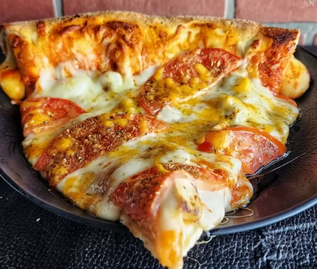 Fire Crust Pizza, a past Frato’s specialty pizza in Schaumburg, IL